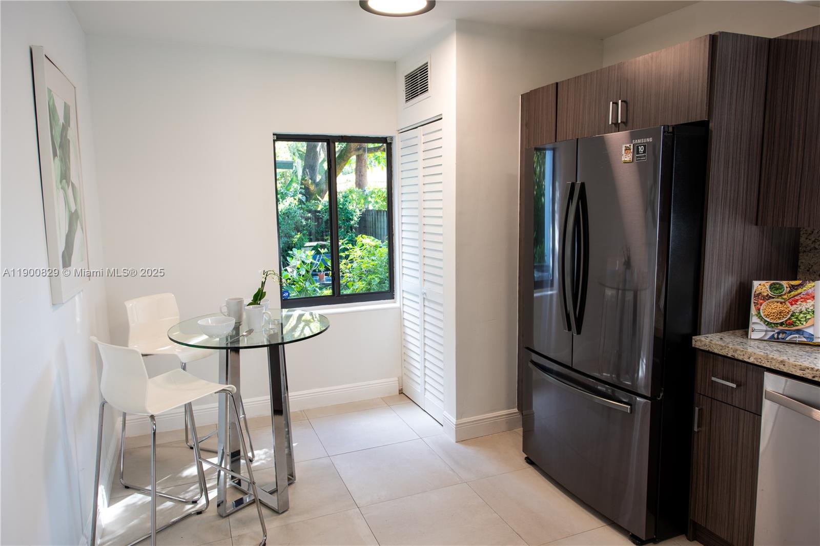 SHERWOOD FOREST - Residential