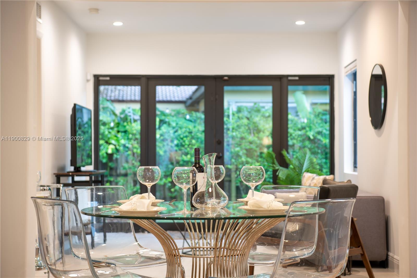 SHERWOOD FOREST - Residential