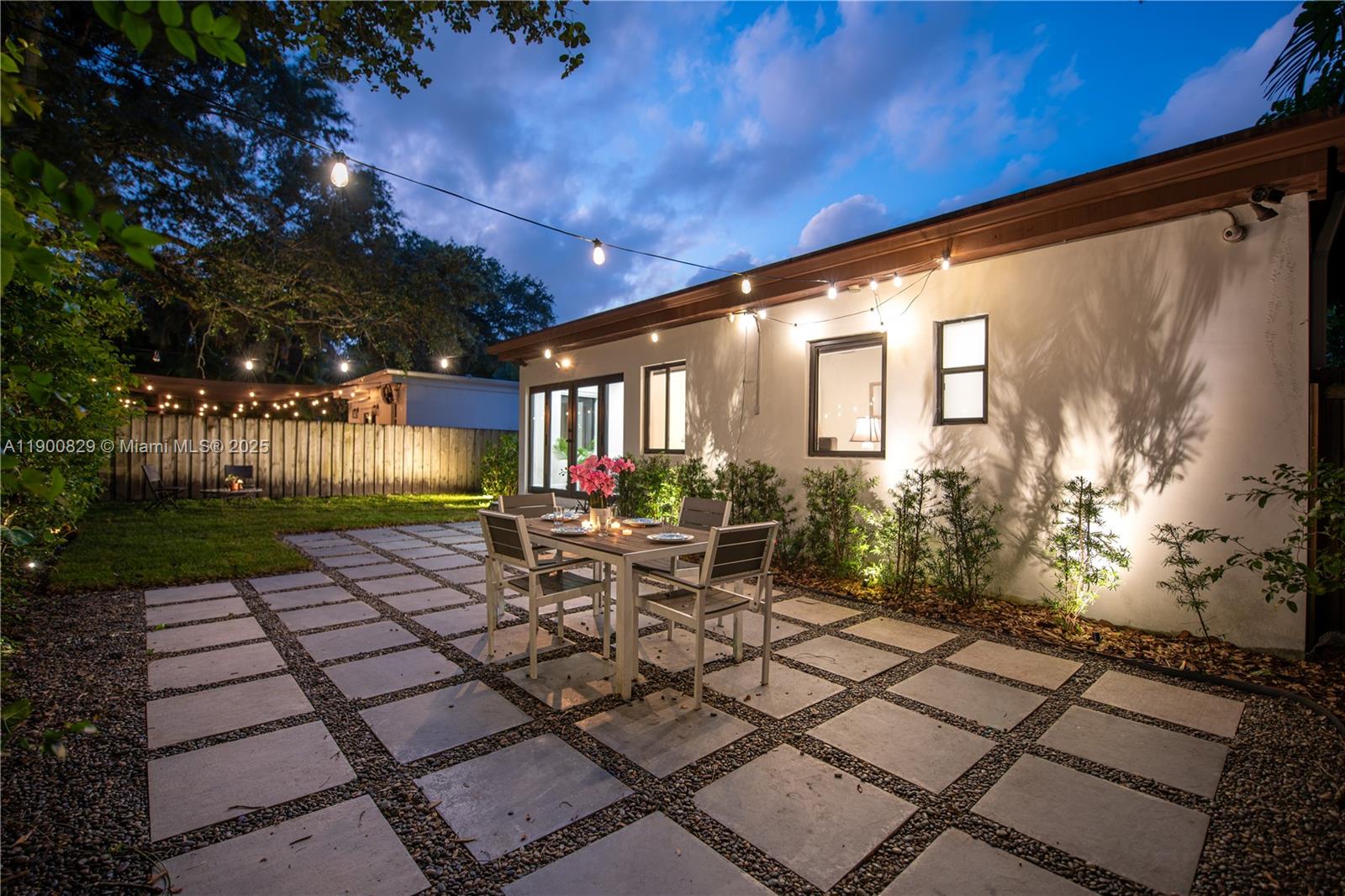 SHERWOOD FOREST - Residential