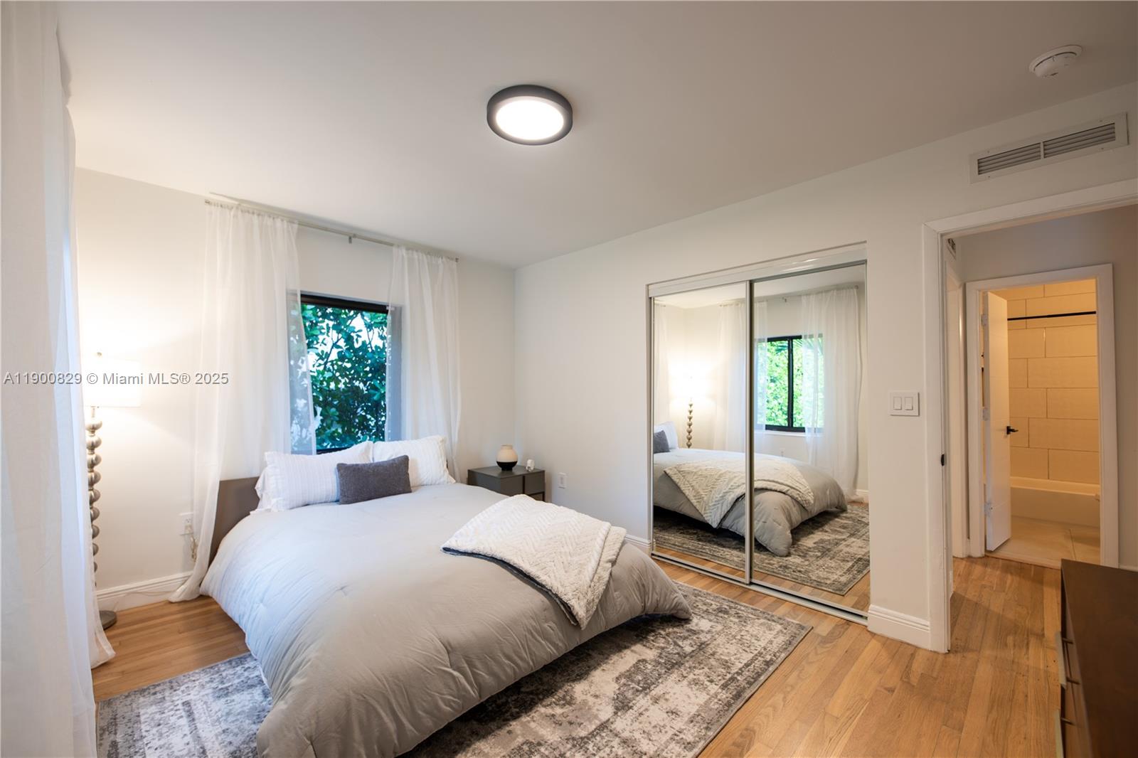 SHERWOOD FOREST - Residential