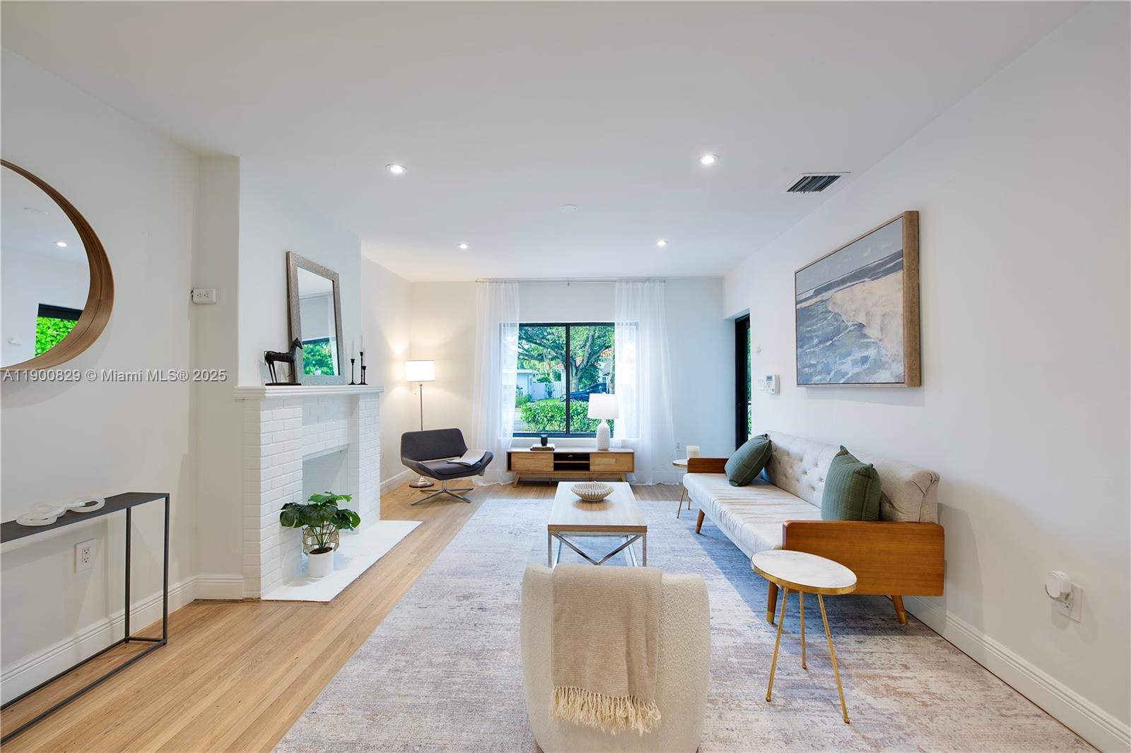 SHERWOOD FOREST - Residential