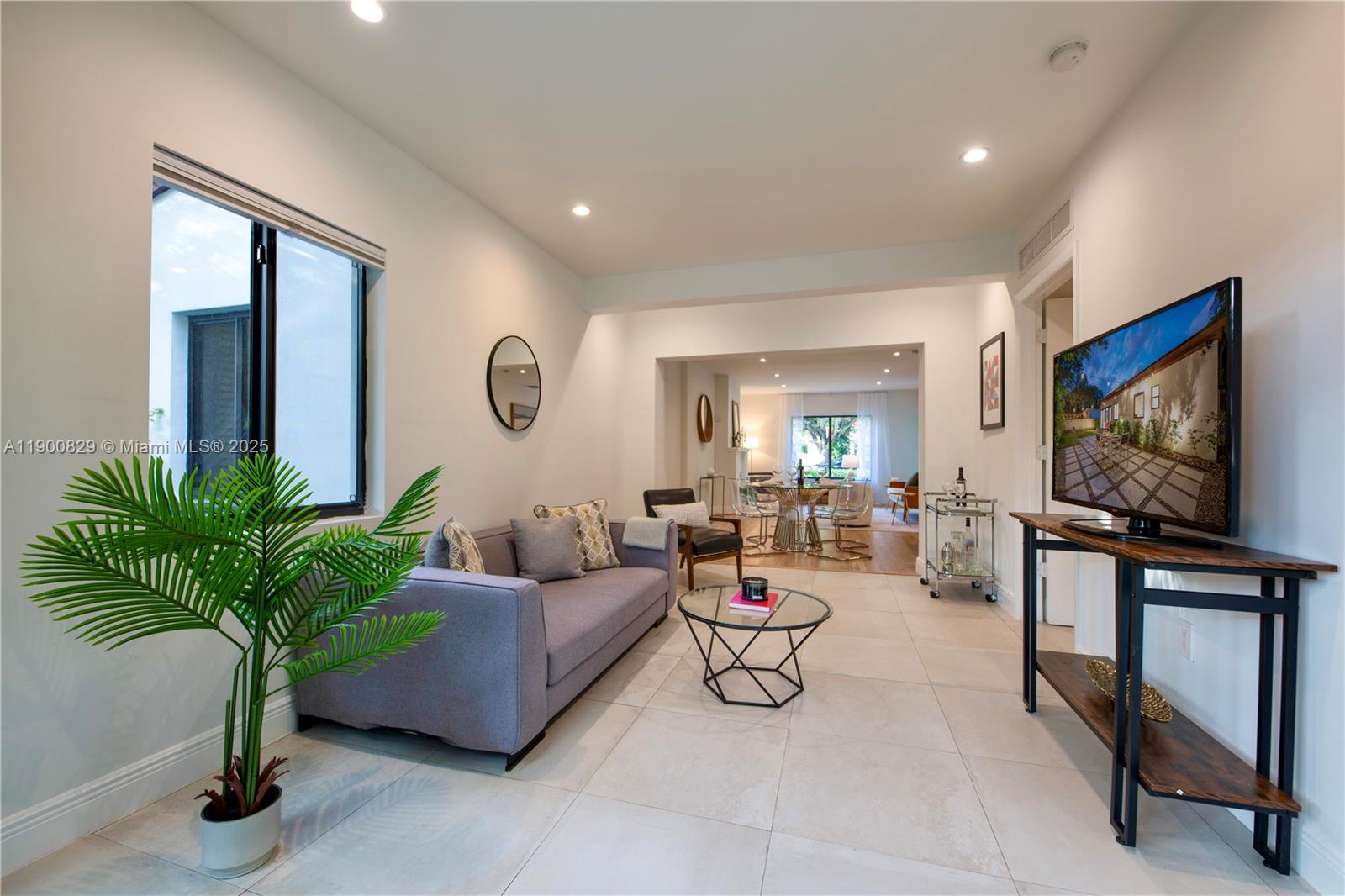 SHERWOOD FOREST - Residential