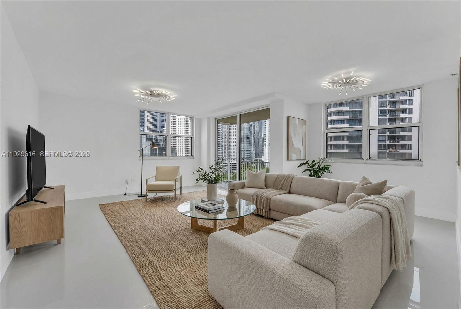 ISOLA CONDO - Residential Lease