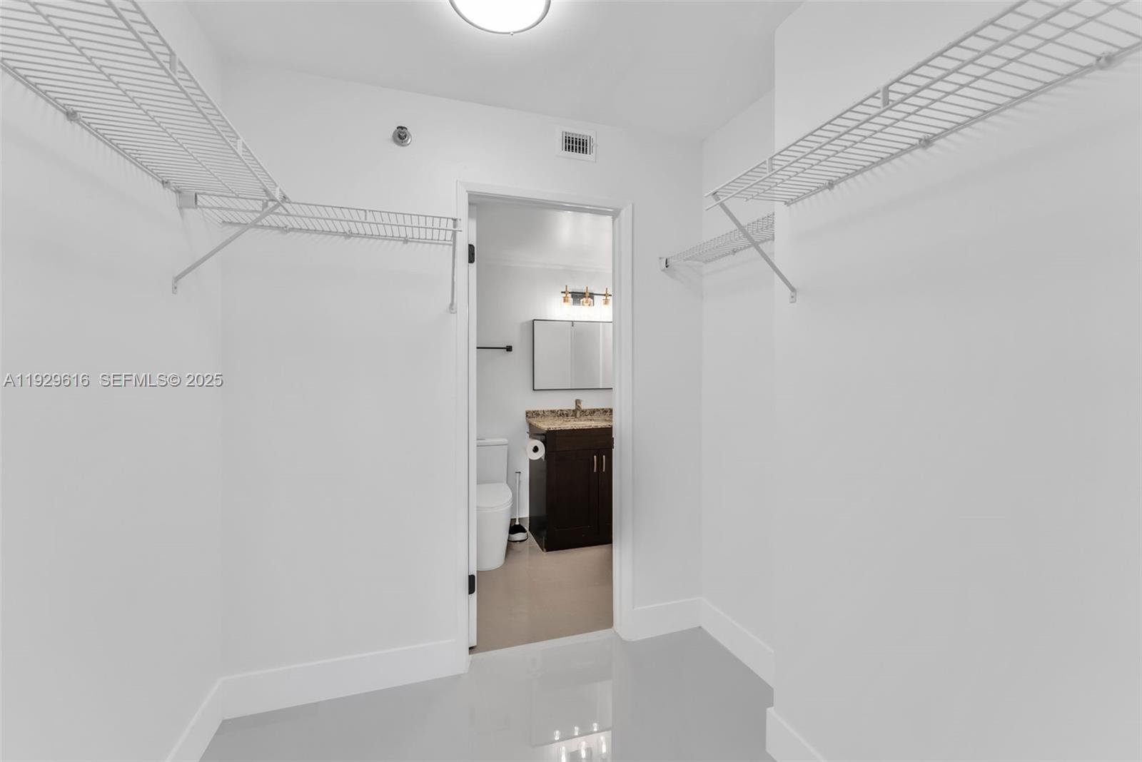 ISOLA CONDO - Residential Lease