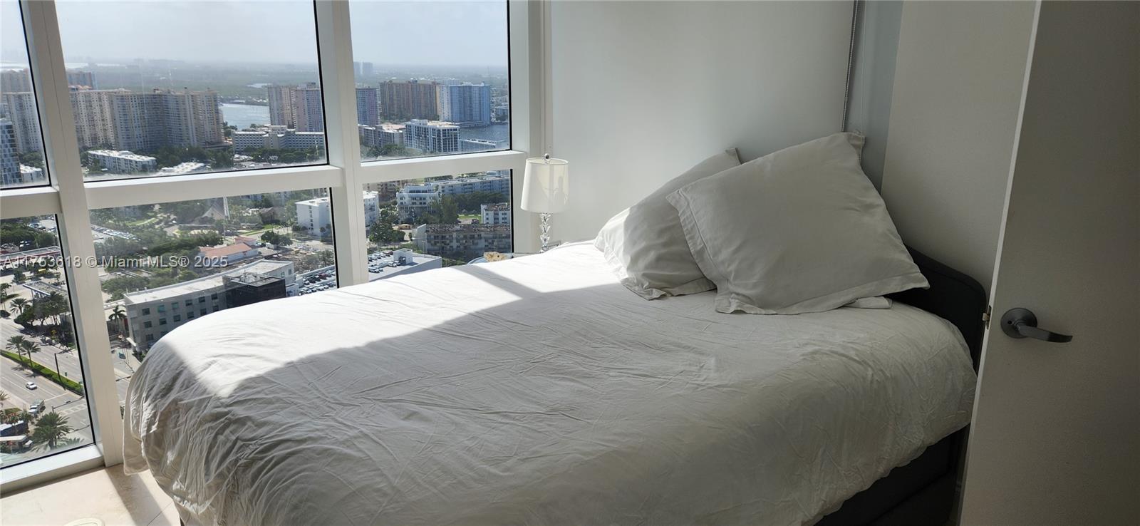 TRUMP ROYALE CONDO - Residential Lease