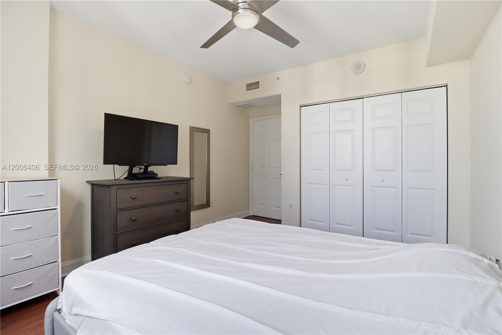 VERANDA CONDO - Residential