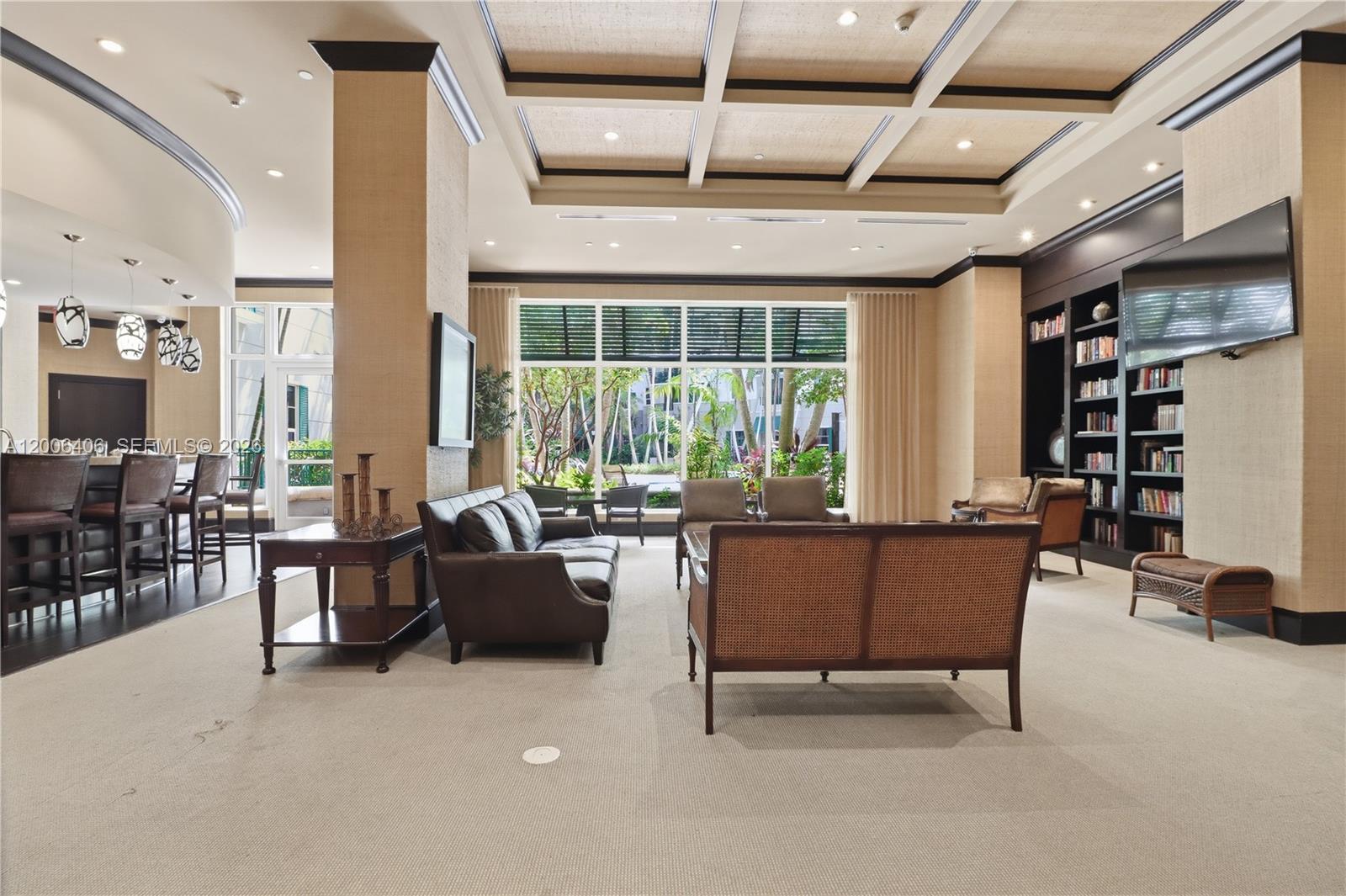 VERANDA CONDO - Residential