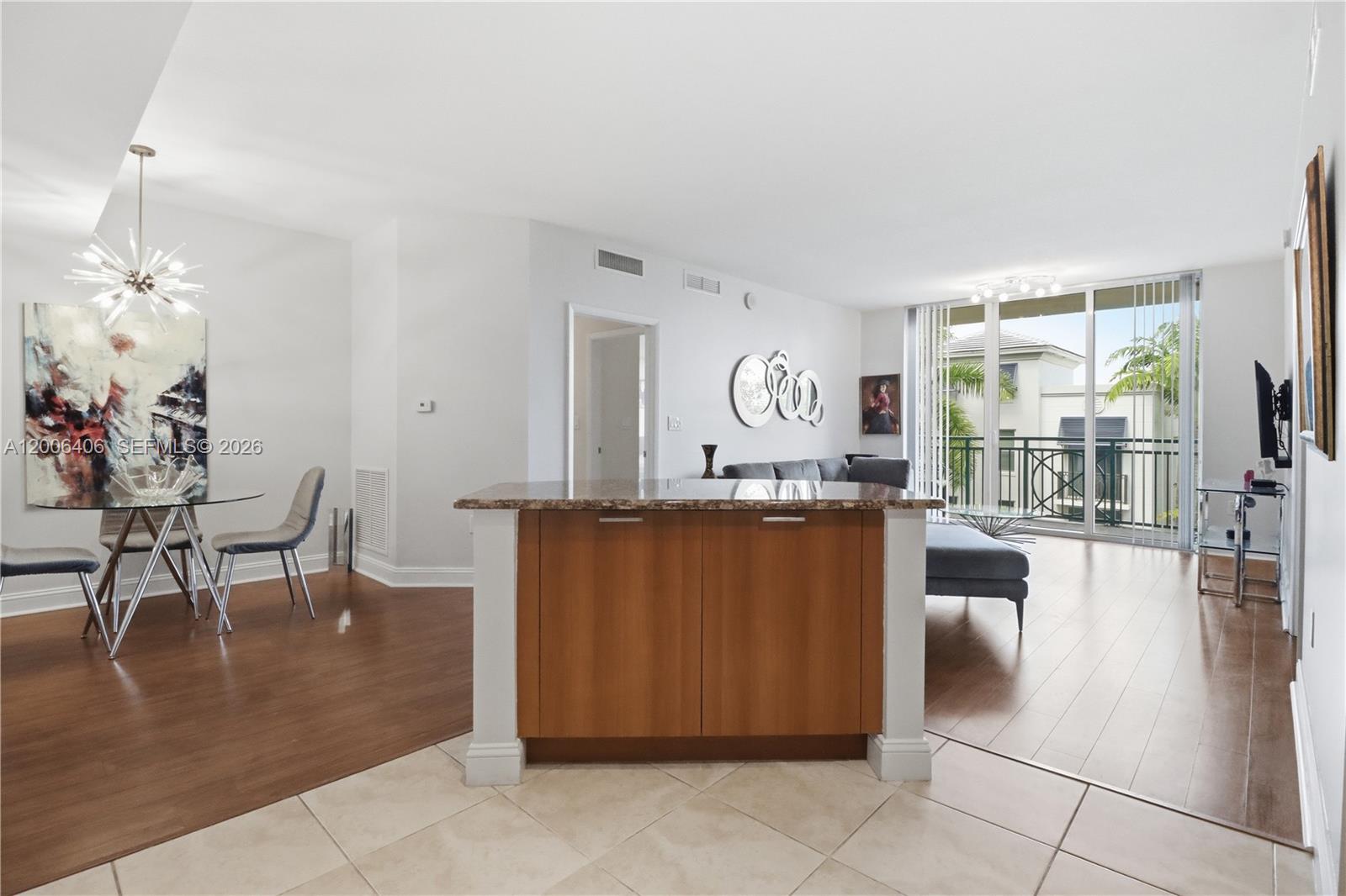 VERANDA CONDO - Residential