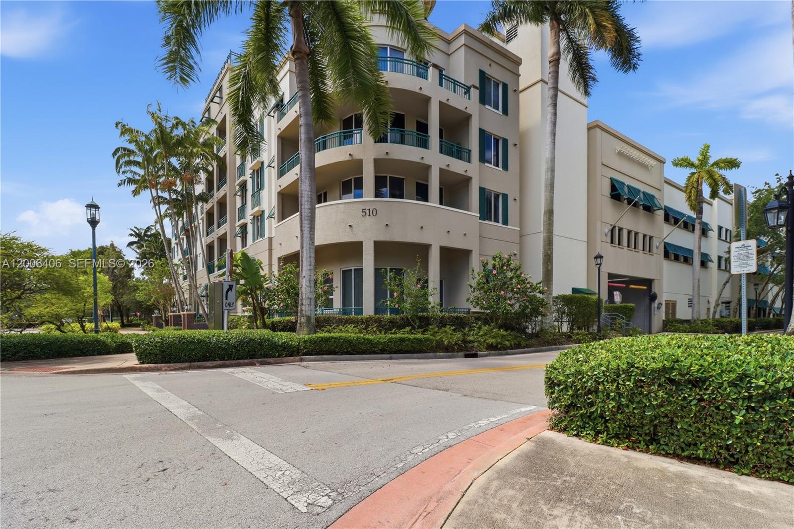 VERANDA CONDO - Residential