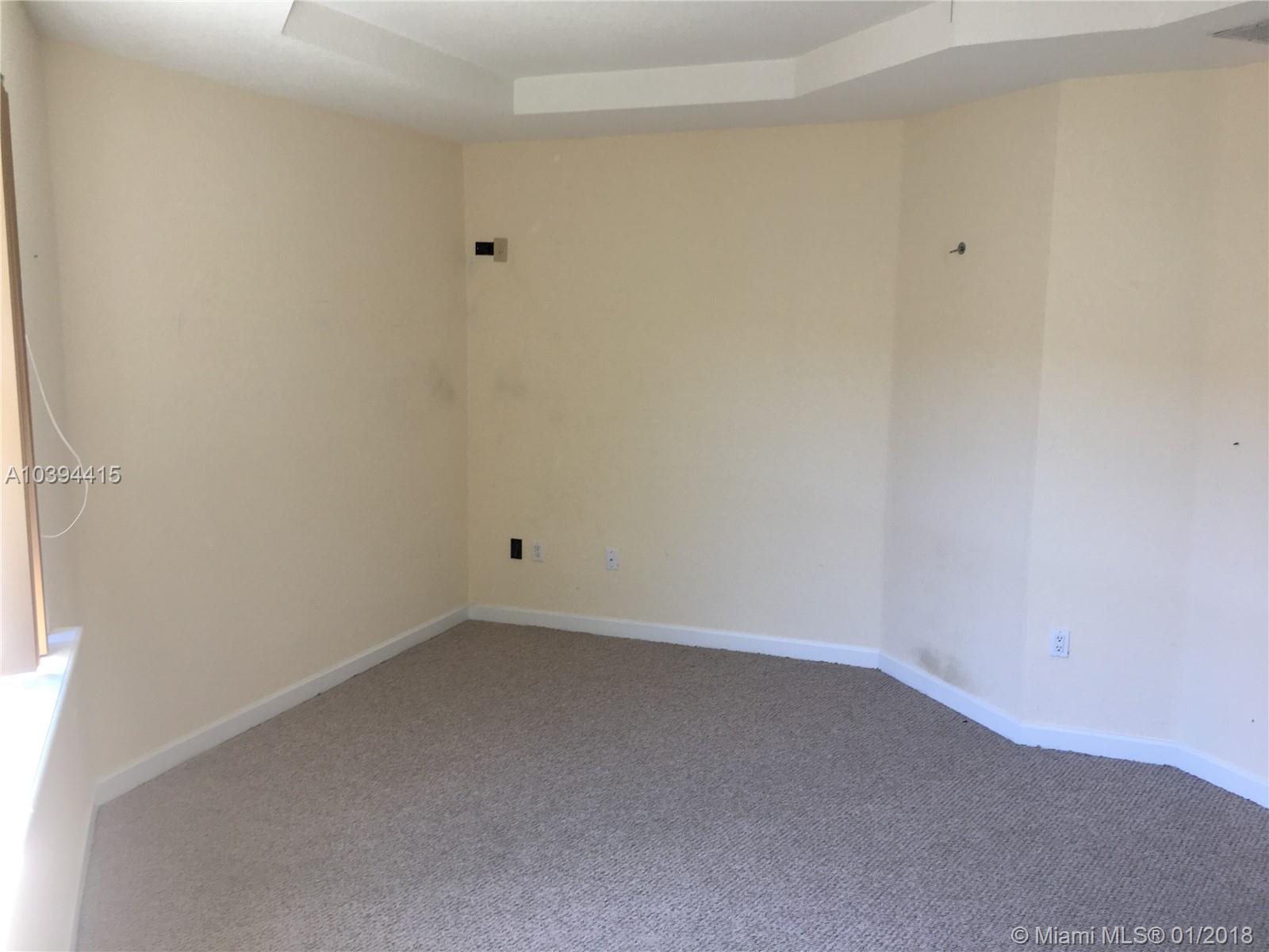 DORAL ISLES NORTH SEC TWO - Residential Lease