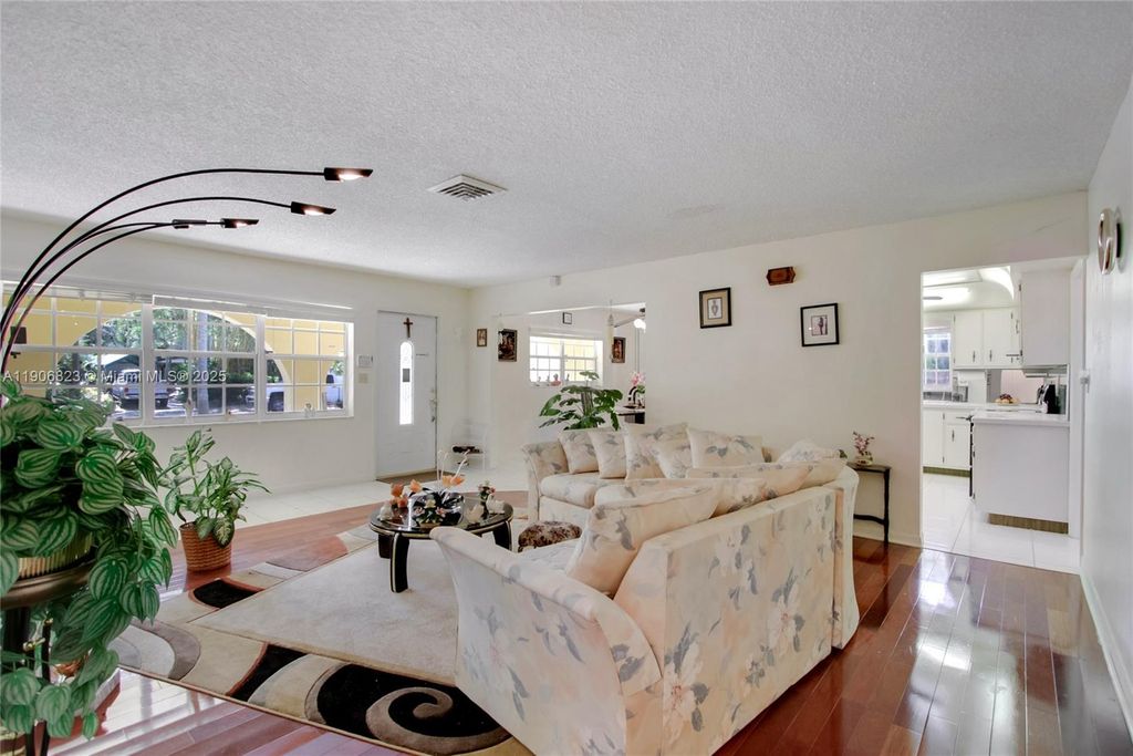 Photo of 6013 Rose Ter, Plantation, FL 33317 (MLS # A11906823)