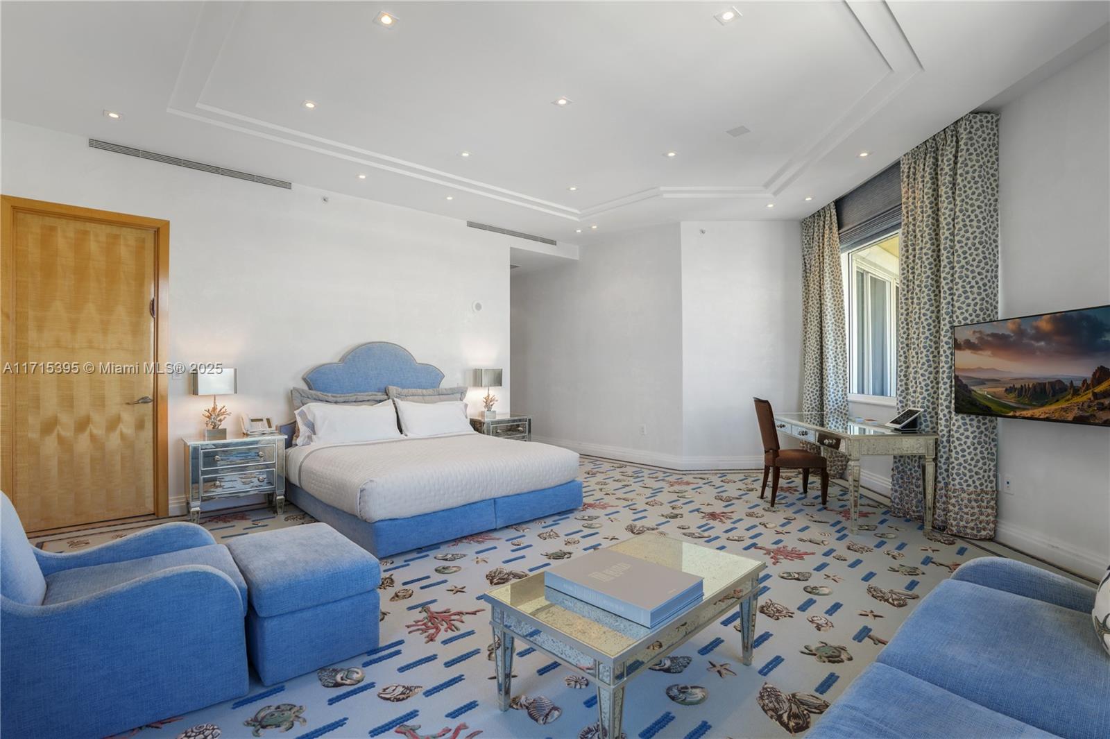 GRAND BAY TOWER CONDO - Residential