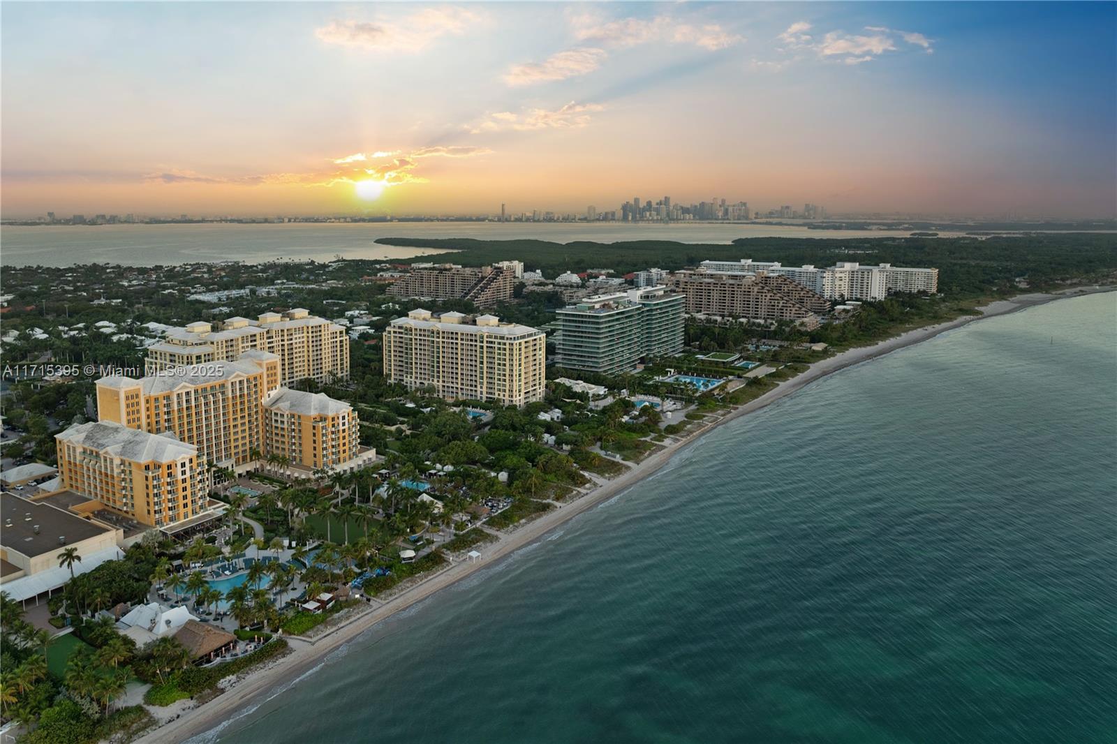 GRAND BAY TOWER CONDO - Residential
