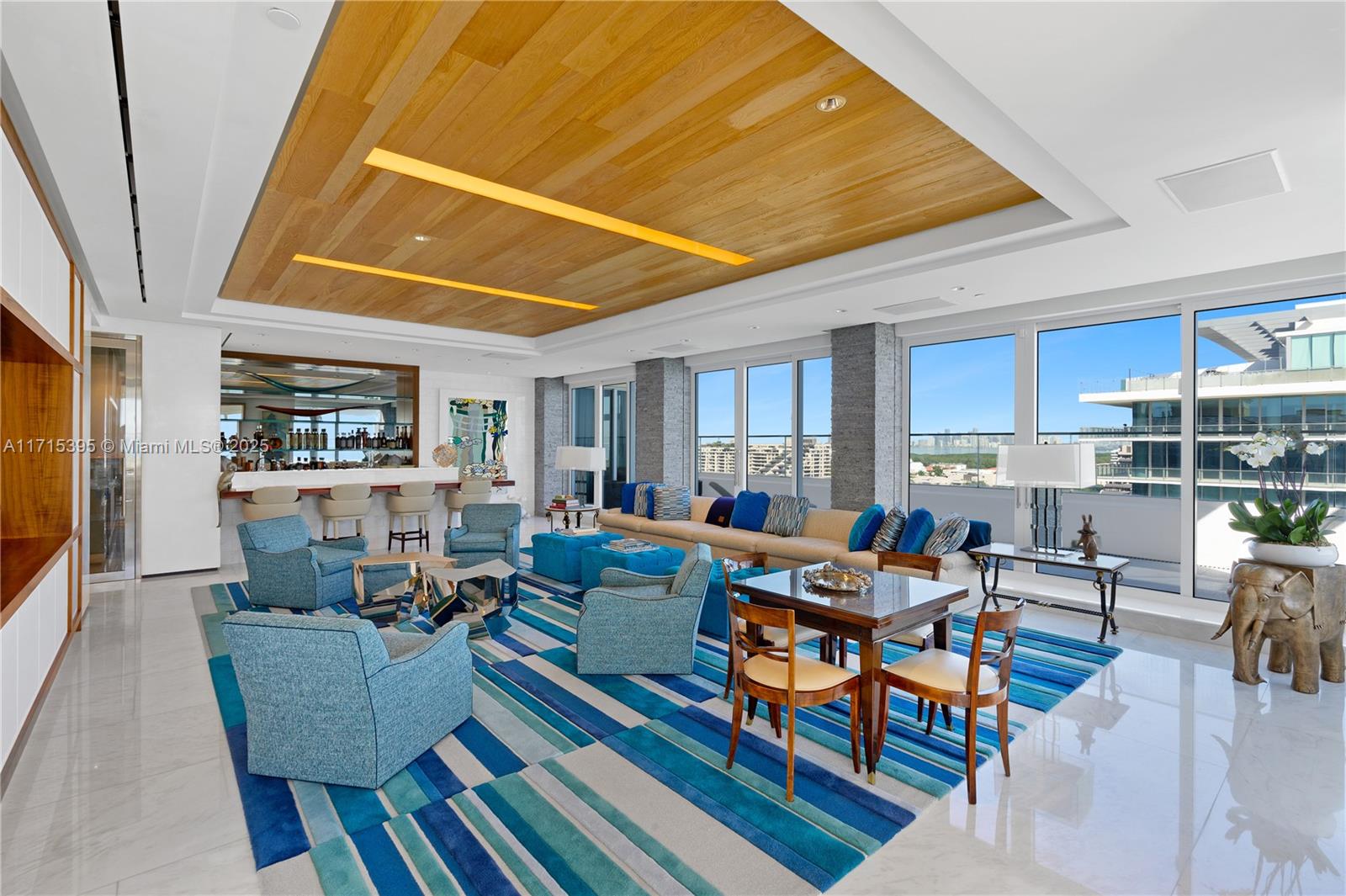 GRAND BAY TOWER CONDO - Residential