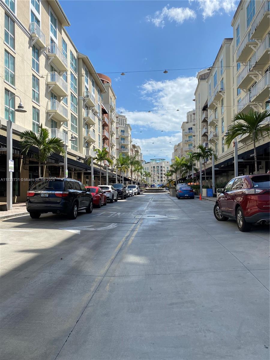 DOWNTOWN DADELAND CONDO N - Residential