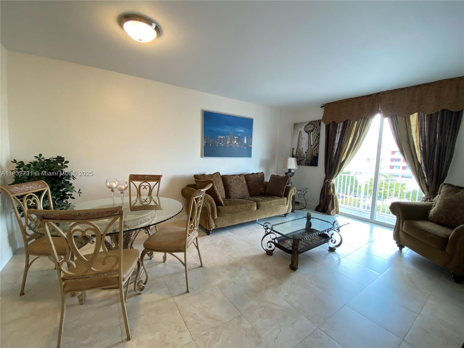 FANTASTIC FURNISHED OR UNFURNISHED UNIT IN URBAN DOWNTOWN DADELAND! THIS UNIT COMES WITH PORCELAIN FLOORS IN LIVING AREAS & CARPET IN MASTER BEDROOM. A WONDERFUL OPEN MODERN KITCHEN W/SS APPLIANCES, GRANITE COUNTER TOPS & WHITE EUROPEAN IMPORTED CABINETRY. CUSTOM BUILT WALK-IN CLOSET, NICE SIZE BALCONY & VERY SPACIOUS LIVING DINING AREA. CLOSE TO METRO RAIL, BUSES, PUBLIX, TRADER JOE'S & ACROSS FROM DADELAND MALL, PLUS ALL THE RESTAURANTS & SHOPS WITHIN THE DOWNTOWN DADELAND COMMUNITY.