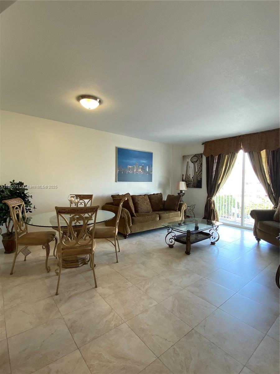 7270 SW 88th St B502
