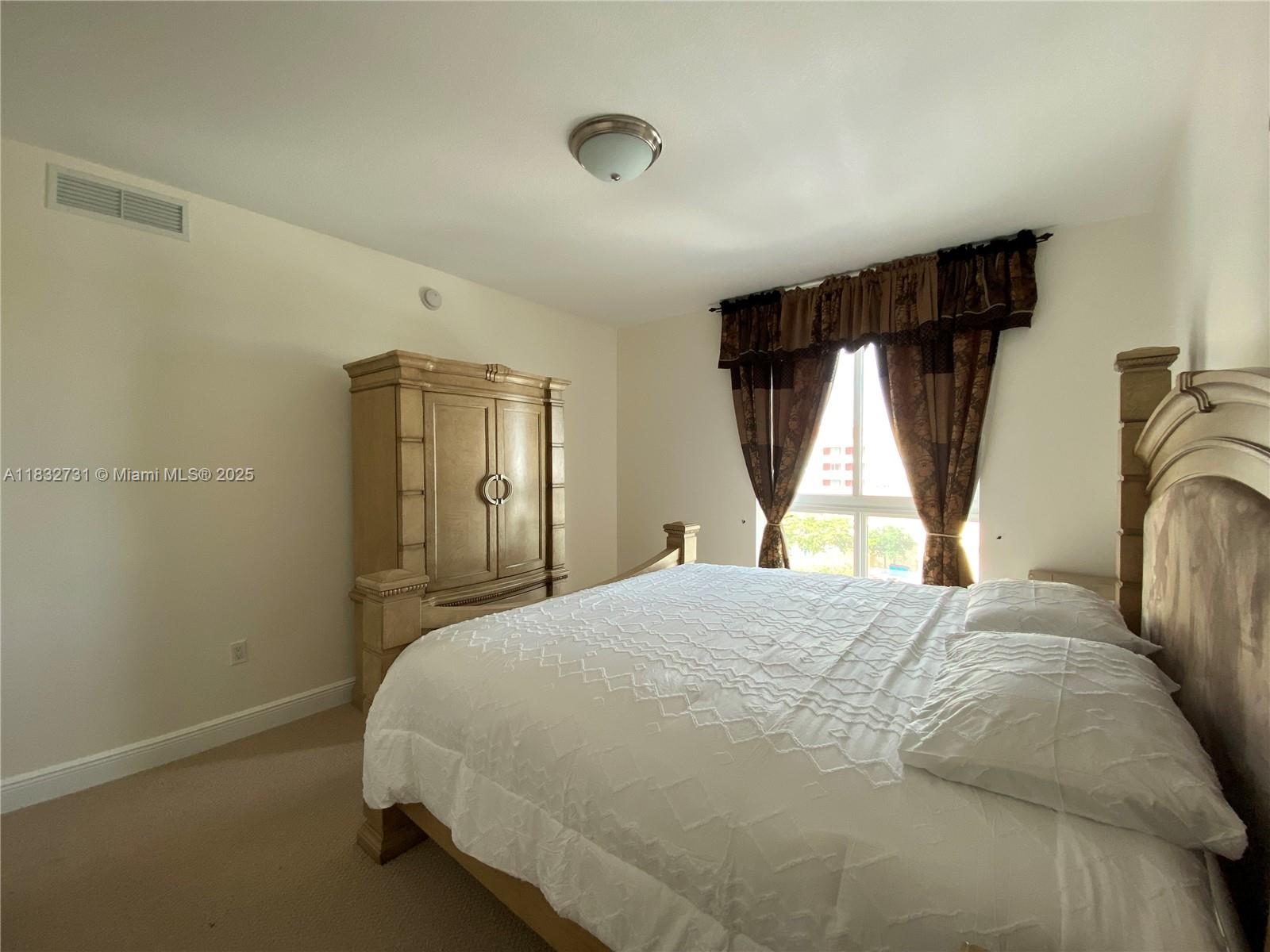 DOWNTOWN DADELAND CONDO N - Residential