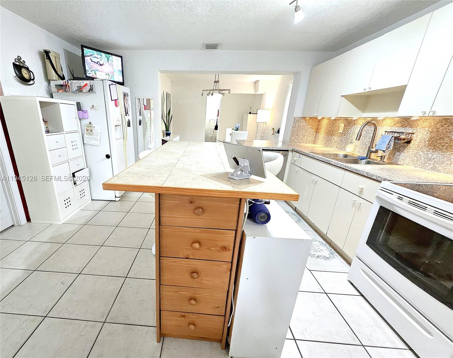 OVERBROOK SHORES - Residential