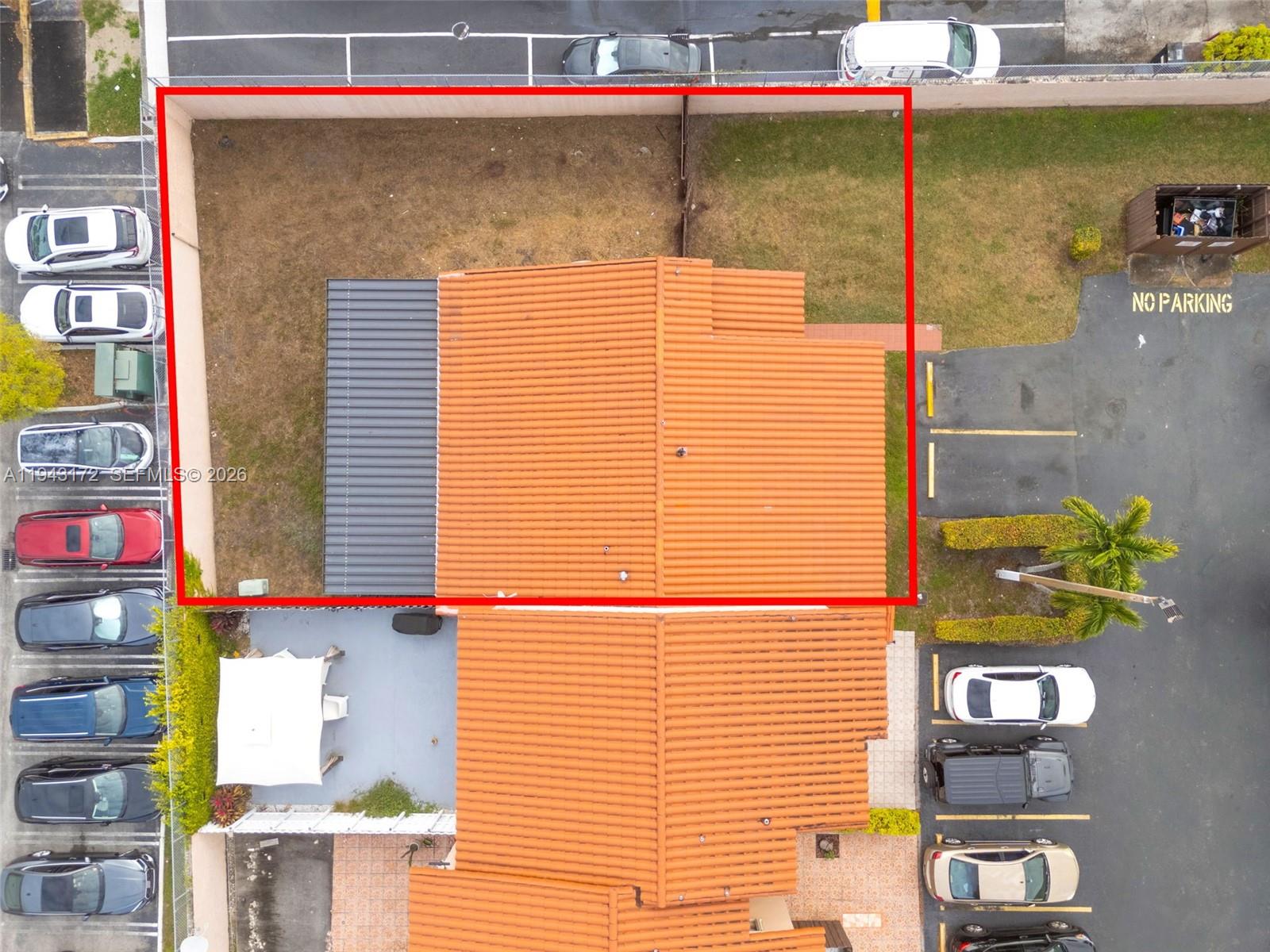 TROPICAL PARK VILLAS COND - Residential