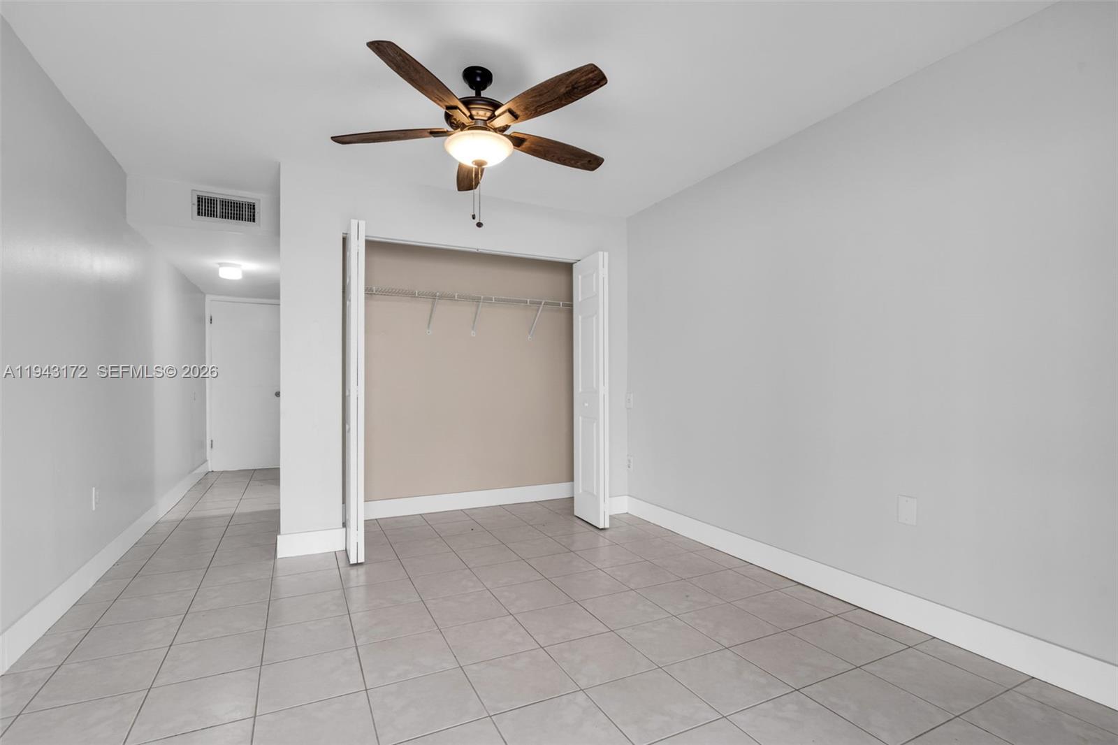 TROPICAL PARK VILLAS COND - Residential