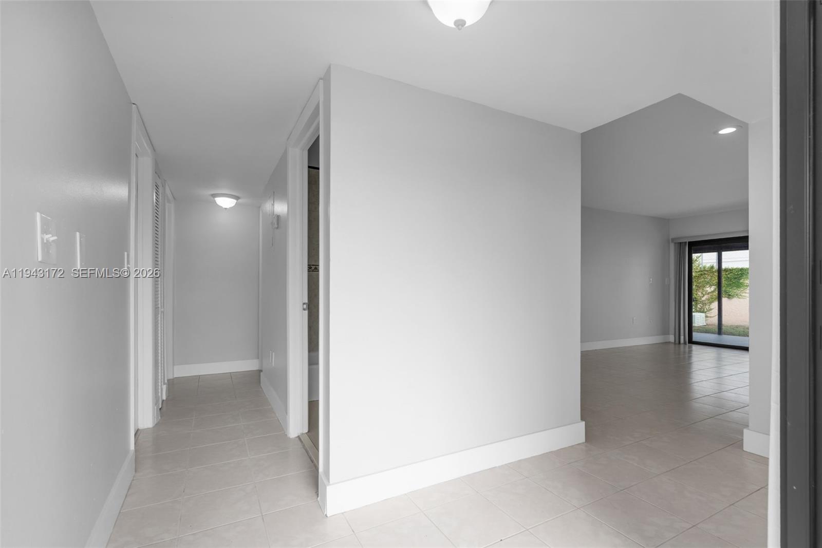 TROPICAL PARK VILLAS COND - Residential