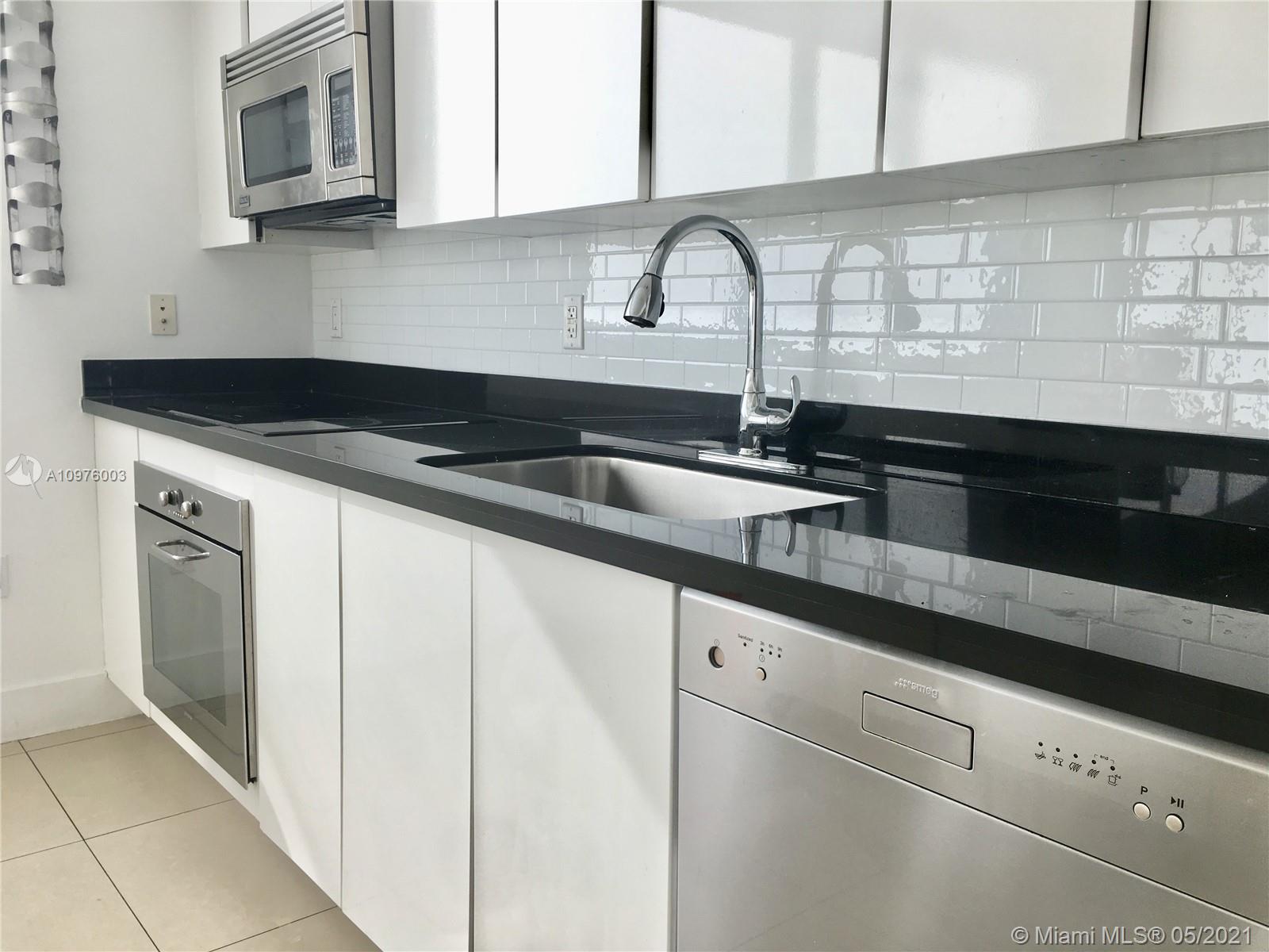 MINT CONDO - Residential