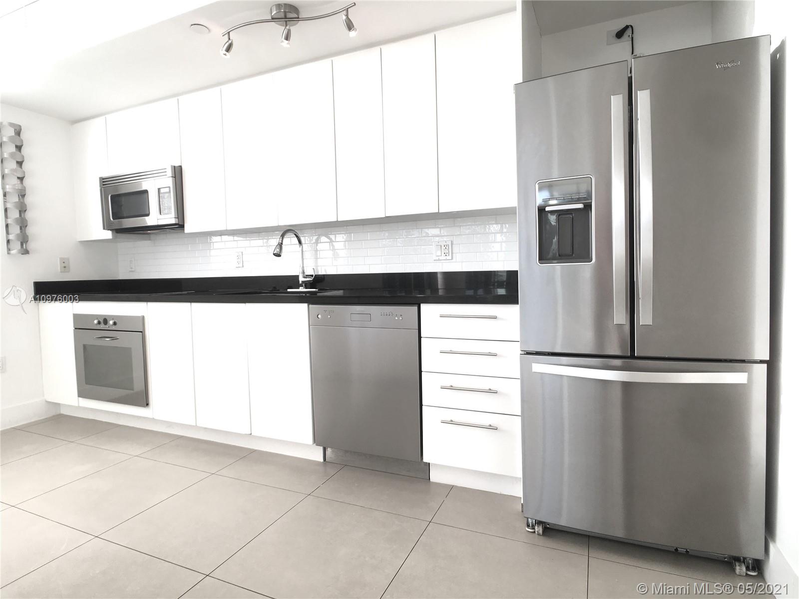 MINT CONDO - Residential