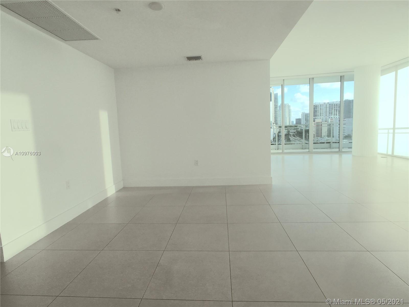 MINT CONDO - Residential