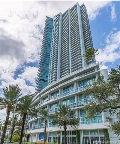 MINT CONDO - Residential