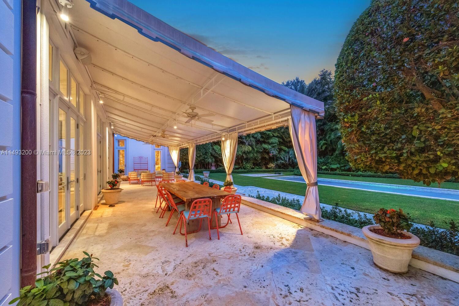 CORAL GABLES BISC BAY SEC - Residential