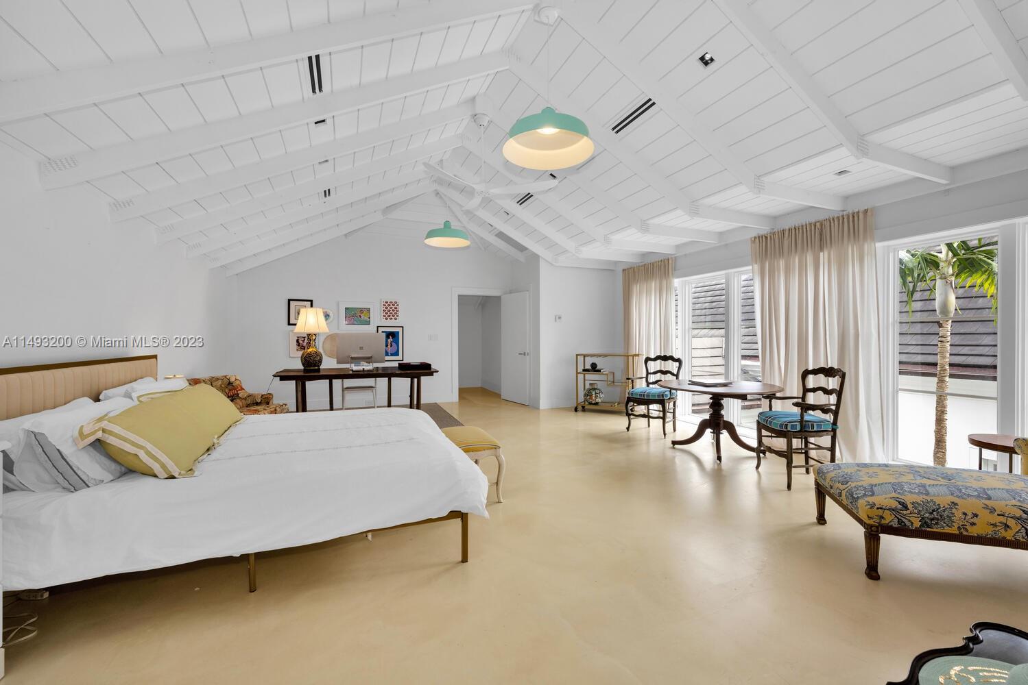 CORAL GABLES BISC BAY SEC - Residential