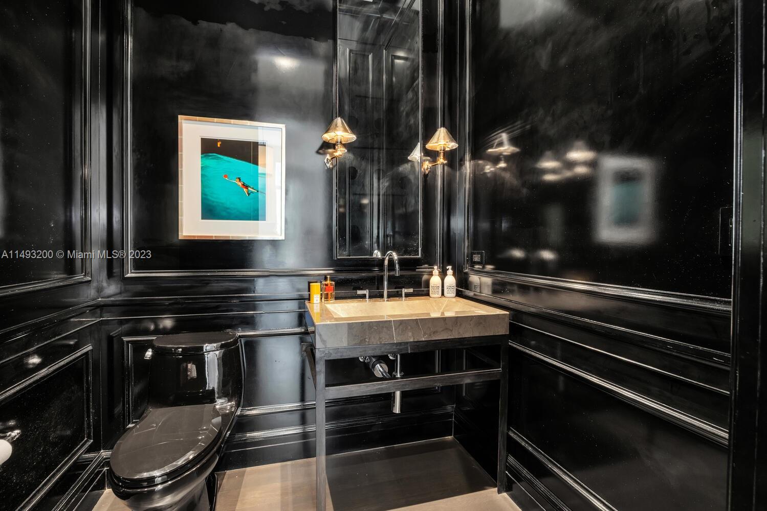 CORAL GABLES BISC BAY SEC - Residential