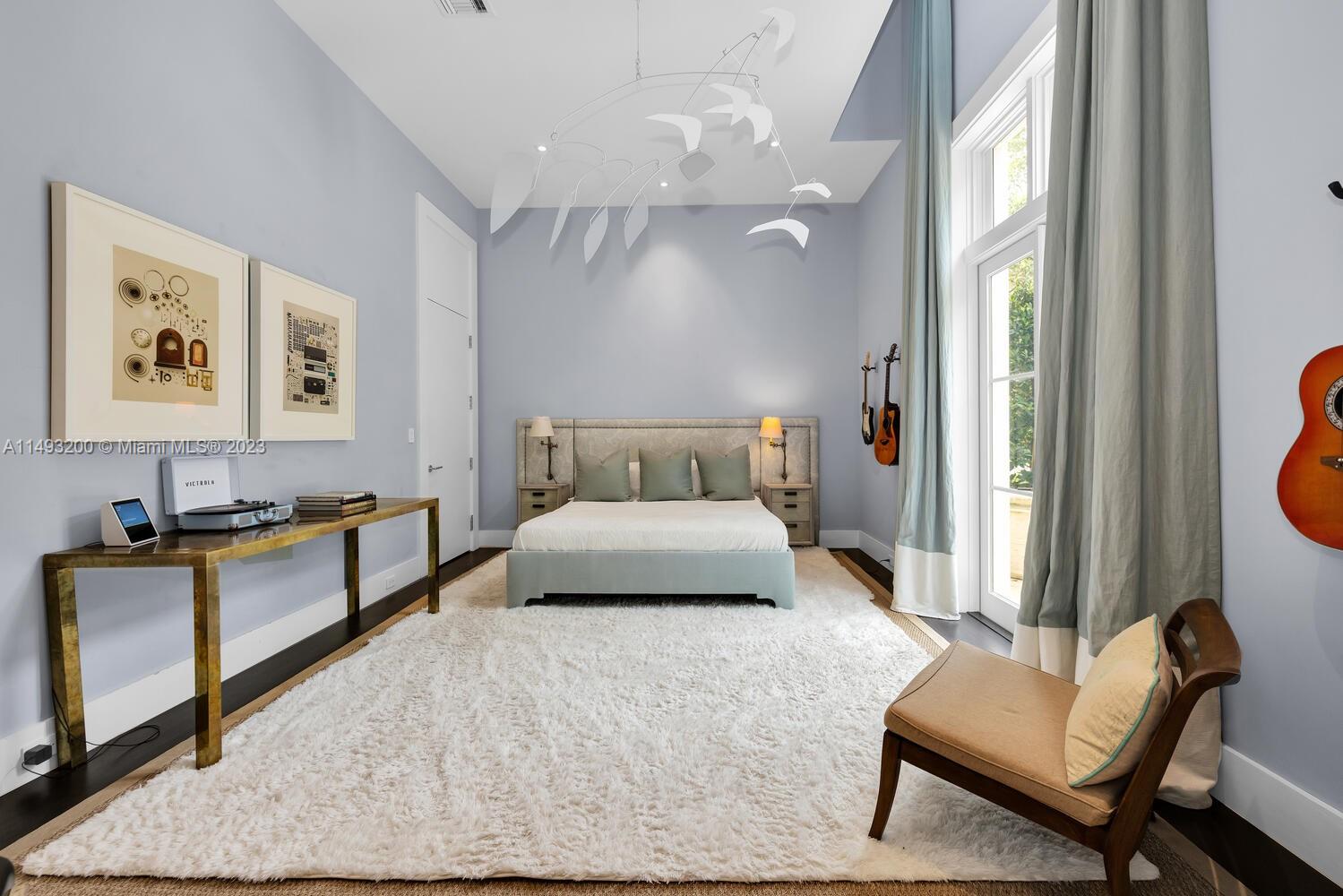 CORAL GABLES BISC BAY SEC - Residential