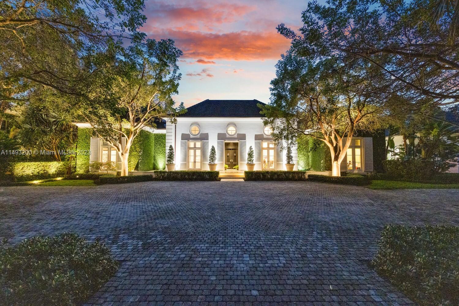 CORAL GABLES BISC BAY SEC - Residential