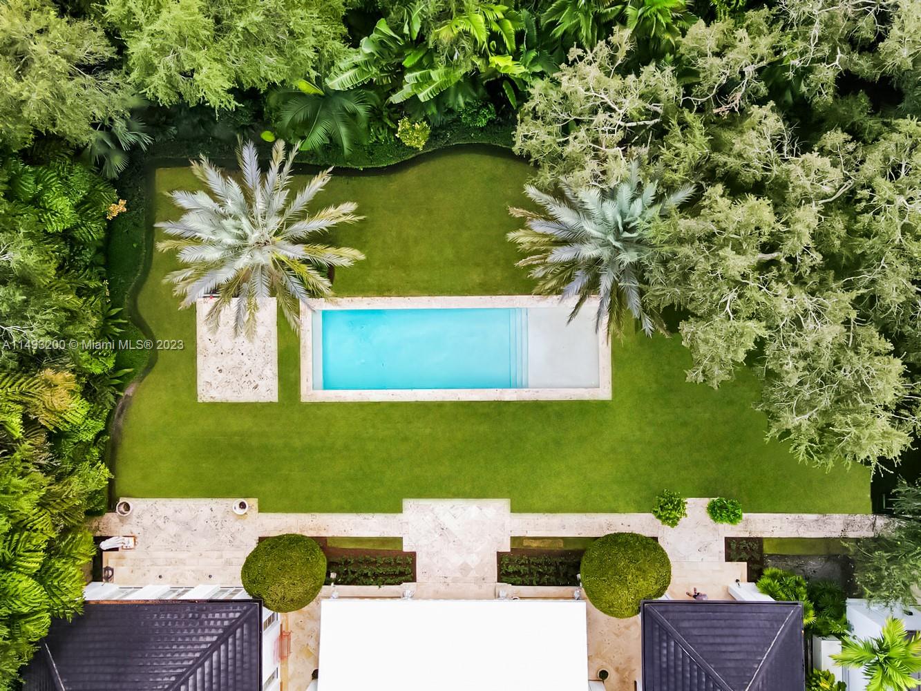 CORAL GABLES BISC BAY SEC - Residential