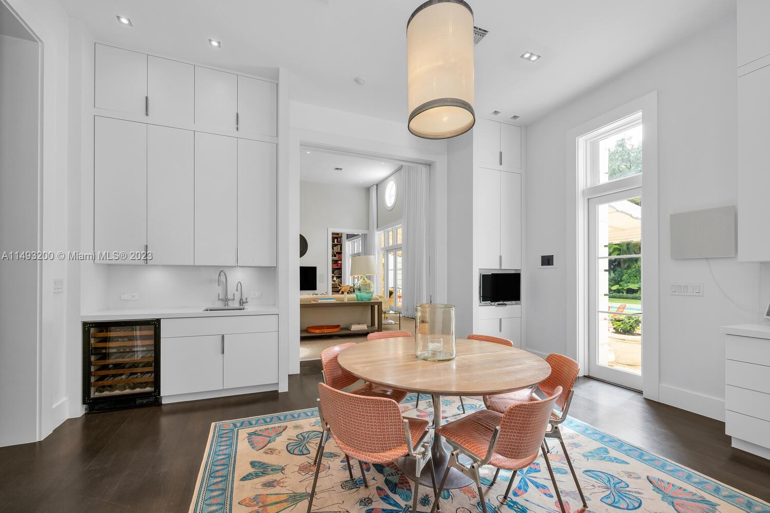 CORAL GABLES BISC BAY SEC - Residential