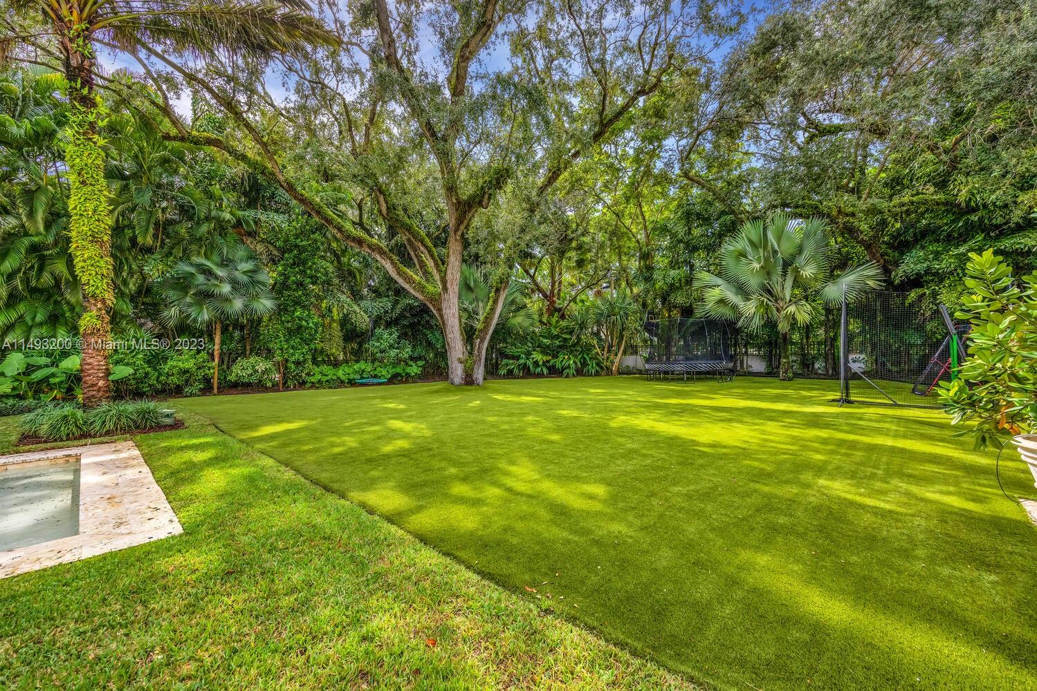 CORAL GABLES BISC BAY SEC - Residential