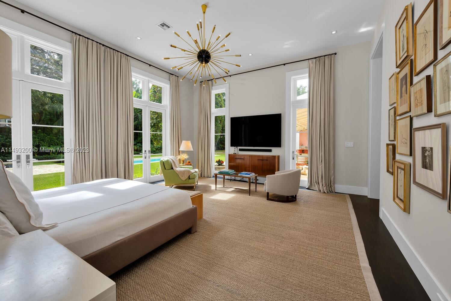 CORAL GABLES BISC BAY SEC - Residential