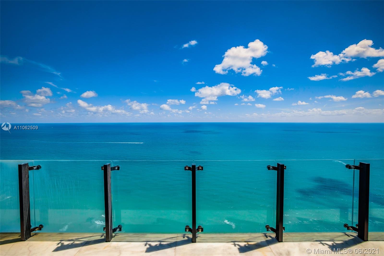 MUSE CONDO - Residential