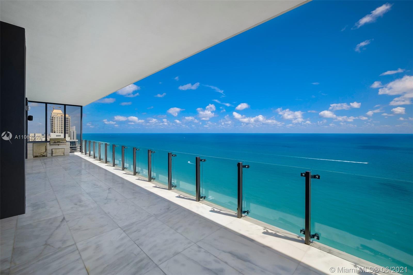 MUSE CONDO - Residential