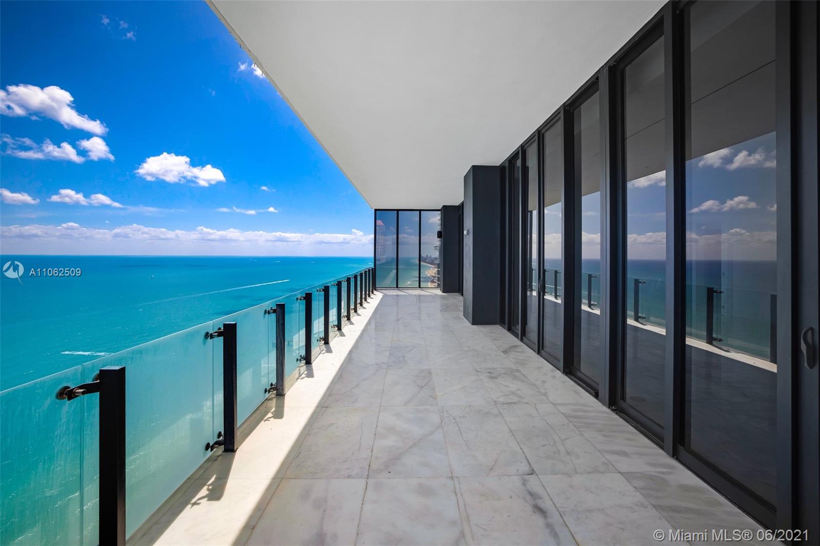 MUSE CONDO - Residential