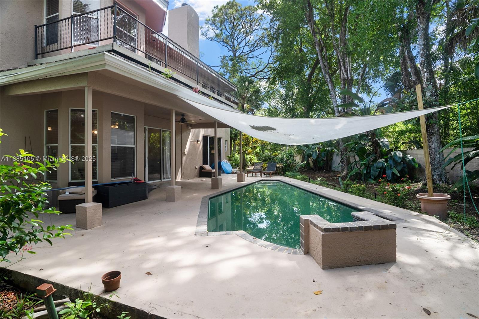 WOODSIDE ESTATES - Residential