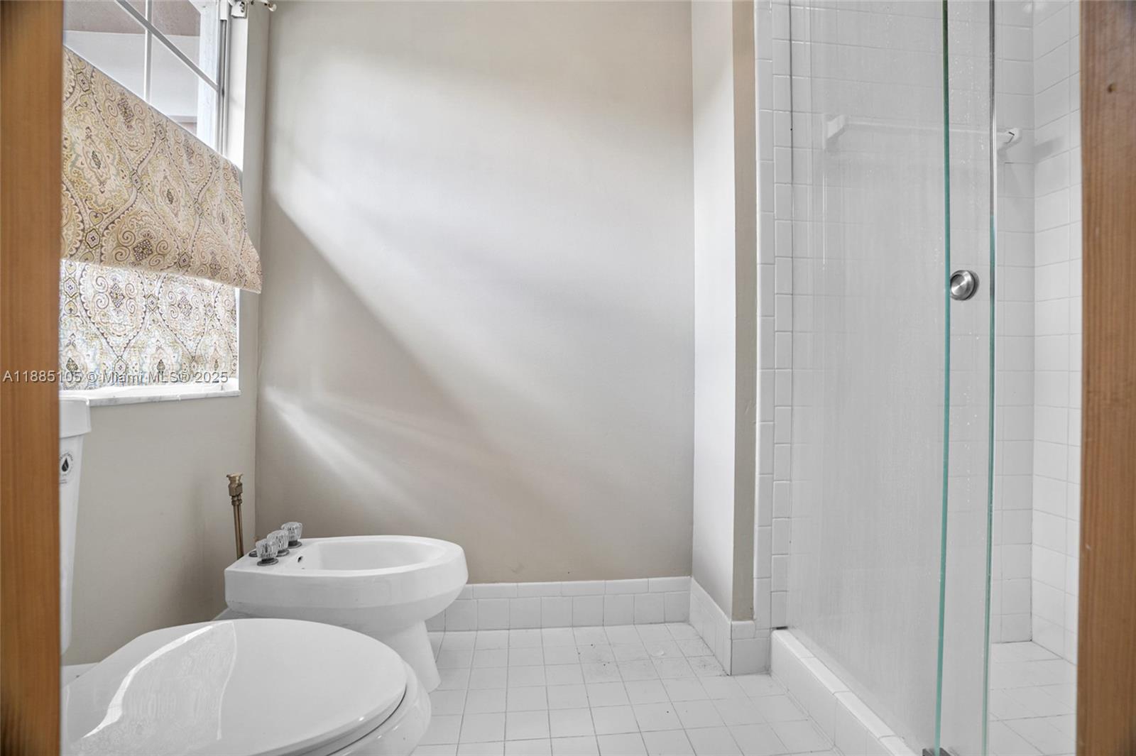 WOODSIDE ESTATES - Residential
