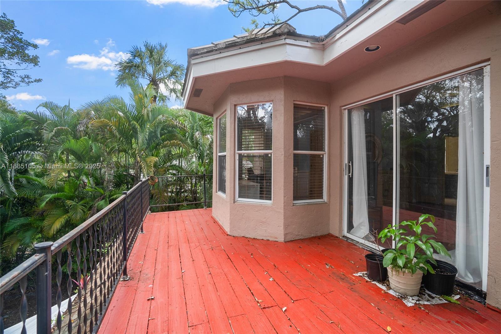 WOODSIDE ESTATES - Residential
