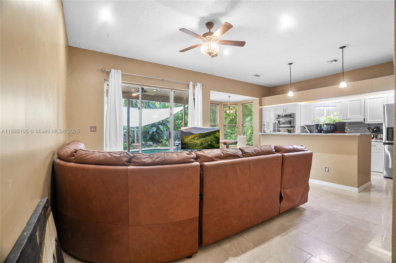 WOODSIDE ESTATES - Residential