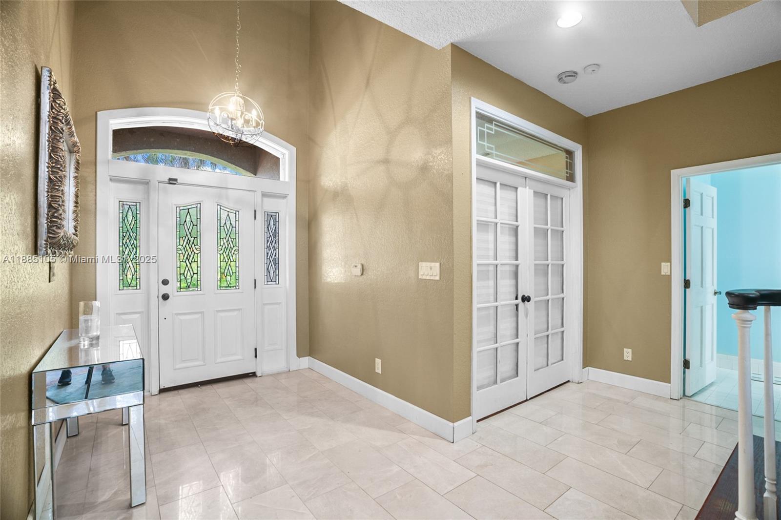 WOODSIDE ESTATES - Residential