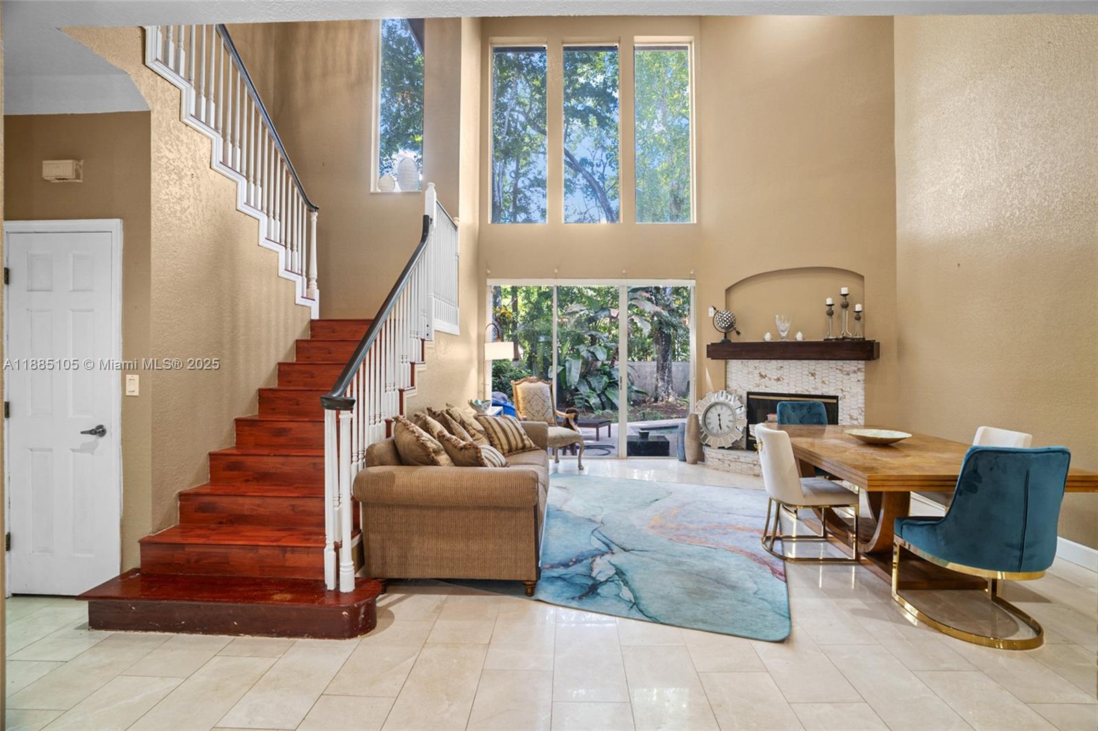 WOODSIDE ESTATES - Residential