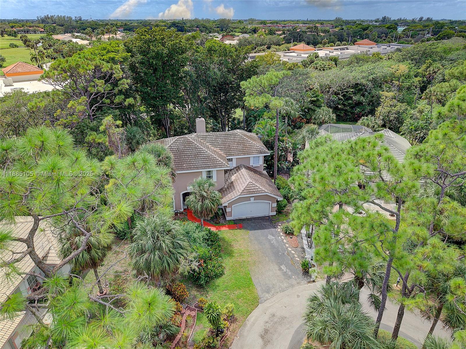 WOODSIDE ESTATES - Residential