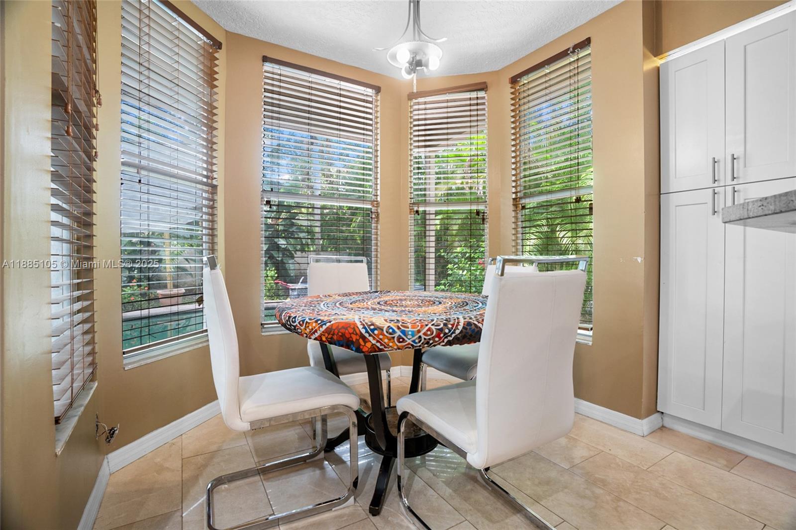 WOODSIDE ESTATES - Residential